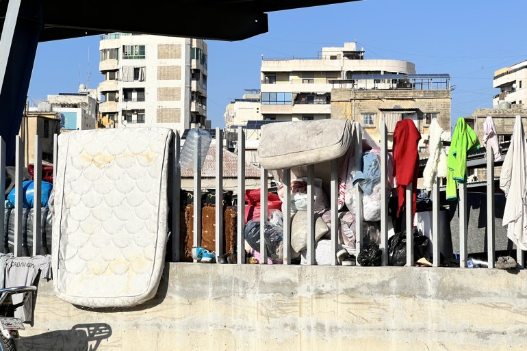 بلغ العدد الإجمالي للنازحين مليون و200 ألف شخص بينهم 172 ألفا مسجلين في مراكز الإيواء