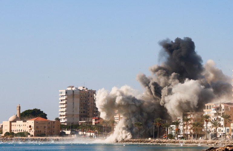 Smoke billows over the UNESCO-listed port city of Tyre after Israeli strikes following Israeli military's evacuation orders, amid the ongoing hostilities between Hezbollah and Israeli forces, southern Lebanon October 28, 2024. REUTERS/Stringer